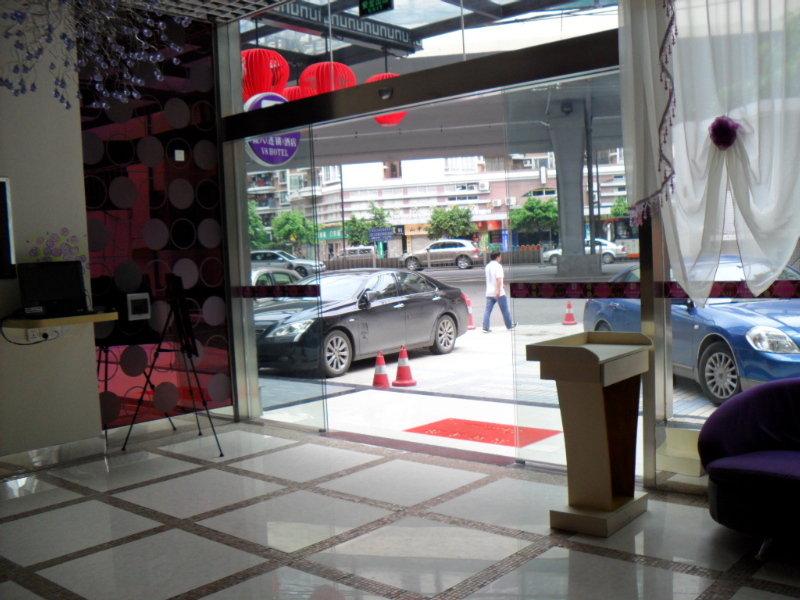 V8 Hotel - Xicun Canton Extérieur photo